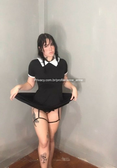 Anne Noeme nude model pictures