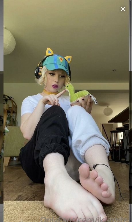 ikunzite art model picture