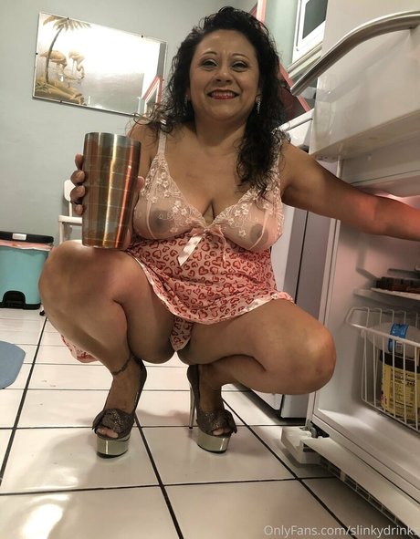 slinkydrinks nudes star galleries