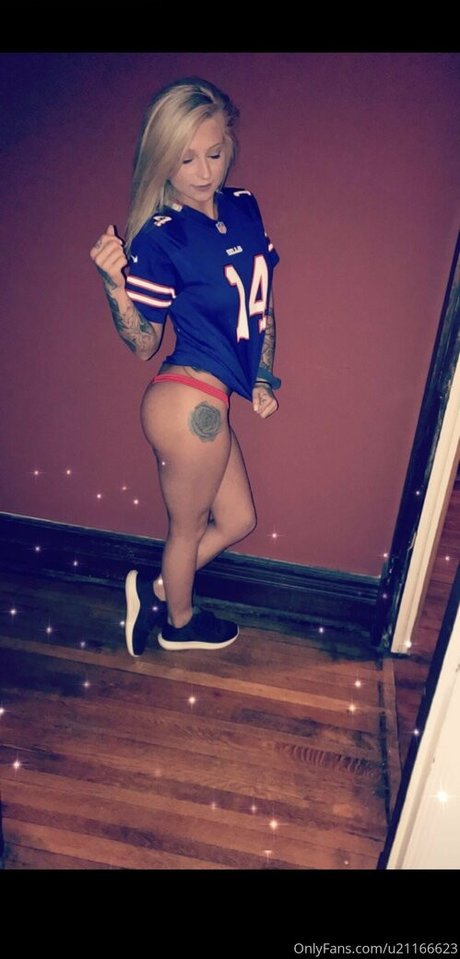 Sunny Bunnnie pornstar sexy archive