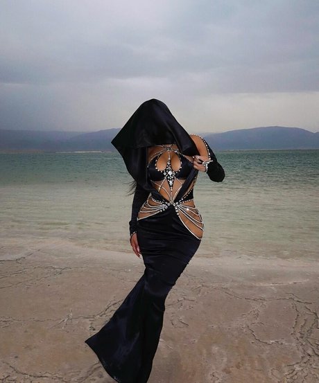 Nikita Dragun nude star picture