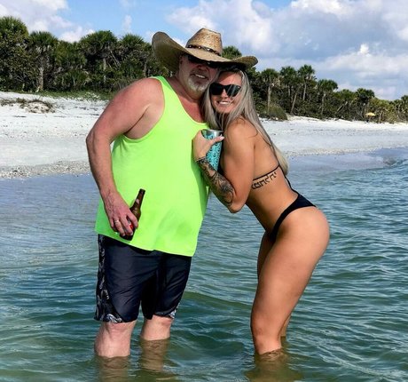 Jordan Elizabeth profile pic