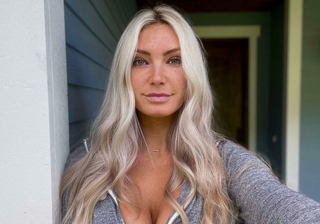 Jordan Elizabeth pretty actress images