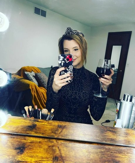 Sesskasays model perfect gallery