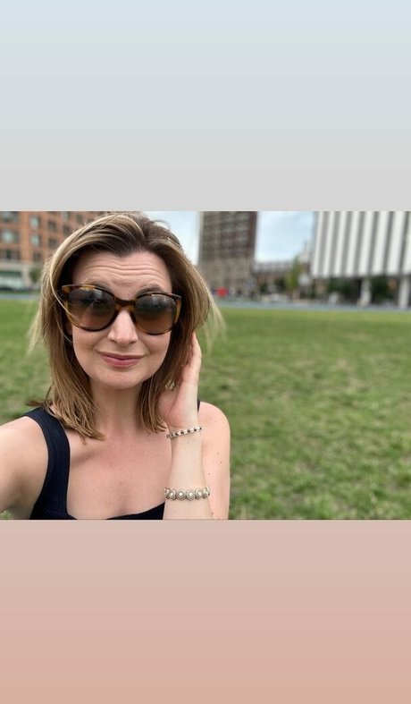 Sesskasays free model pictures