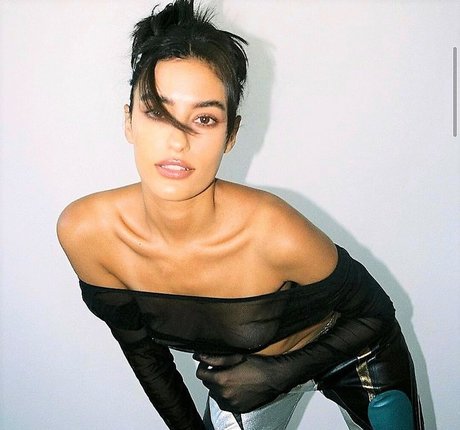 Naomi Eliav high quality model pictures