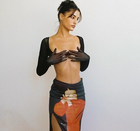 Naomi Eliav pornstar erotic images