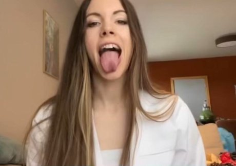 RapunzelASMR erotic pornstar pics