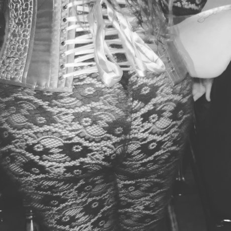 CreoleKityy star hot picture