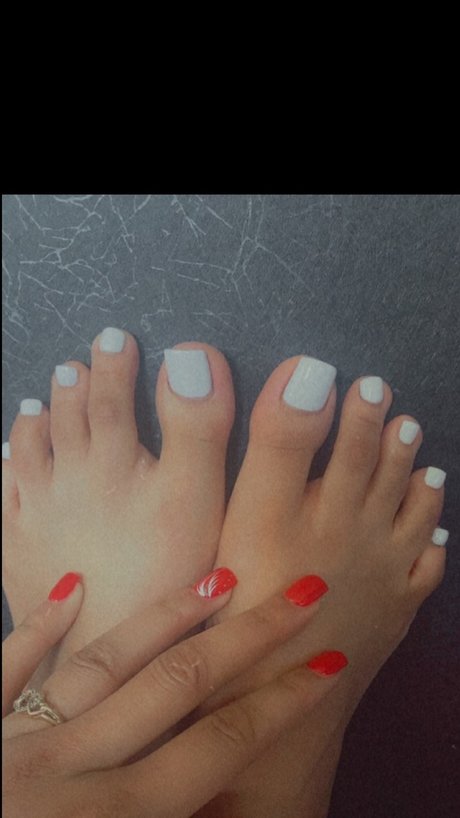 Queenoffantasies pornstar naked picture