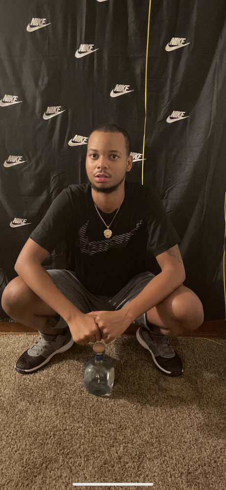 Savaj model sexy pic