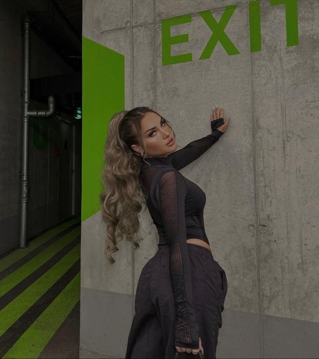 Prettykiitty hot model gallery