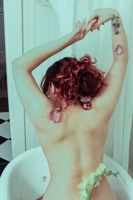 Princess Serenity Jade pornstar exclusive pic