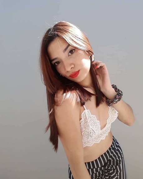 Diamela_ star exclusive photo