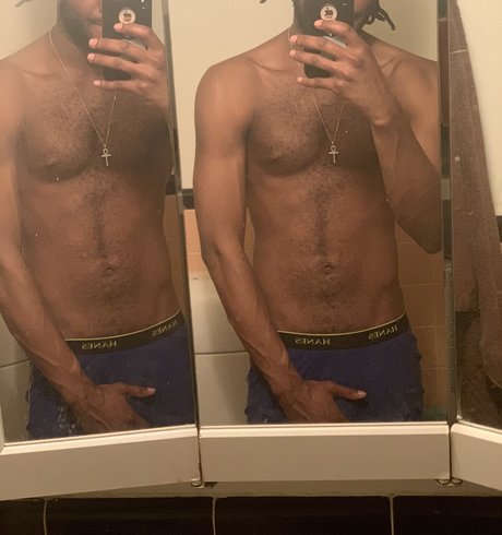 Dee Troubles model pornographic img