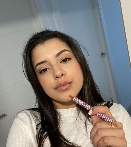 Lucy la Mala model porn pic