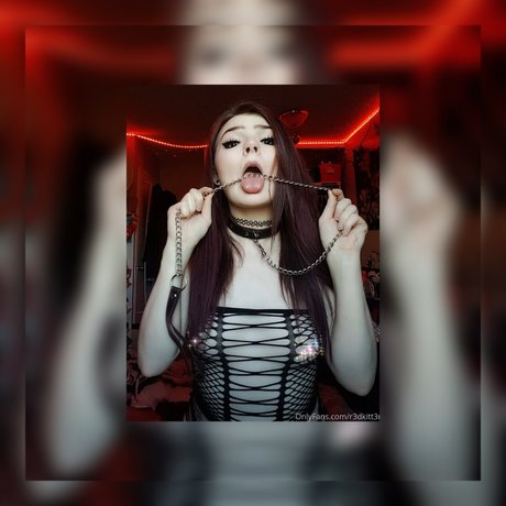 R3d art actress photos