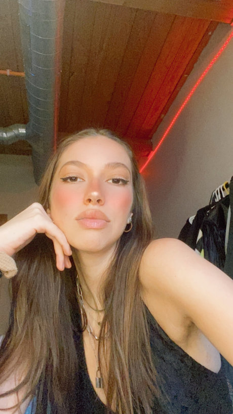 Quinn Cummingham pornstar art photos