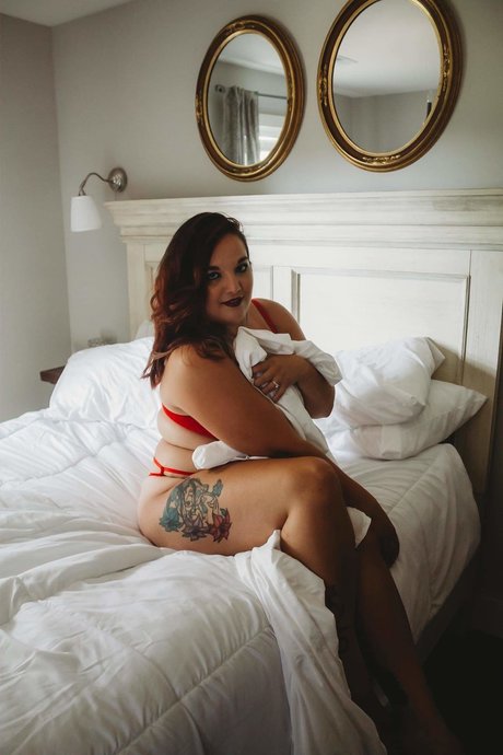 Brittney Ann Lassiter sexy actress galleries