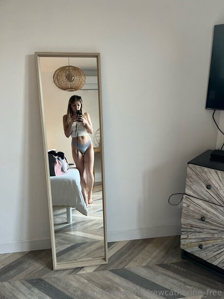 Drew C Free nude model pic