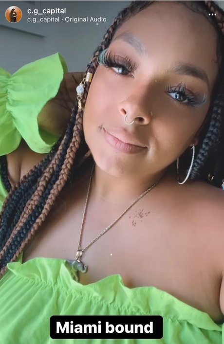 Milflady369 naked pornstar pic