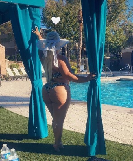 Isabel Ramirez star art archive