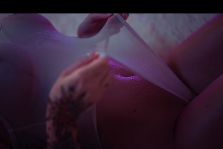 Sah Vabien star perfect image