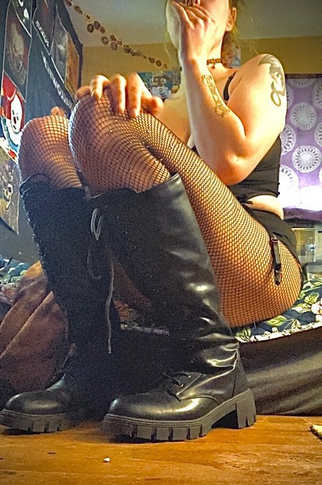 Very sad human top model pic