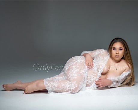 SADIE ALL INCLUSIVE VIP pornstar erotic image