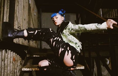 Ashnikko pornstar free pictures