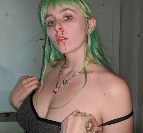 Ashnikko art pornstar pics