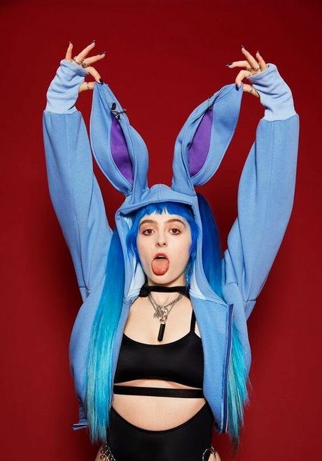 Ashnikko star beautiful picture