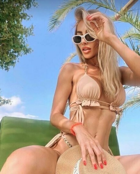 lerabigbabyass model free picture