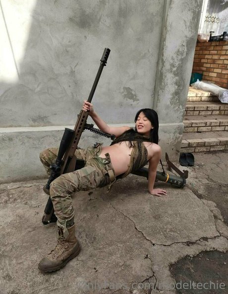 modeltechie hot actress pic