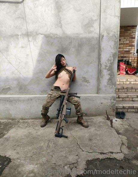 modeltechie pretty star picture