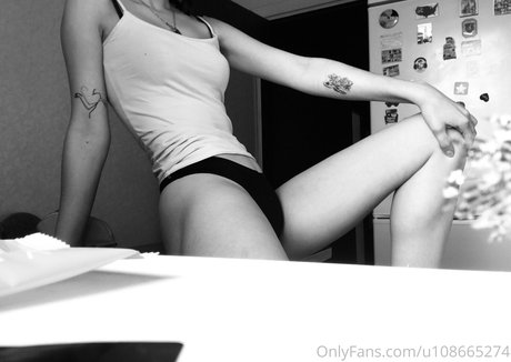 marygerfree nudes model img