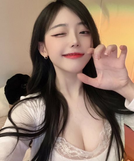 hinachan01 star xxx galleries