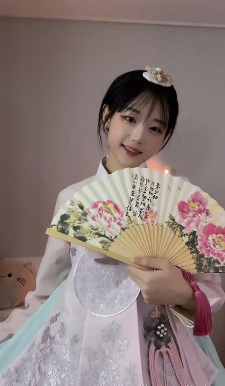 hinachan01 star erotic photo