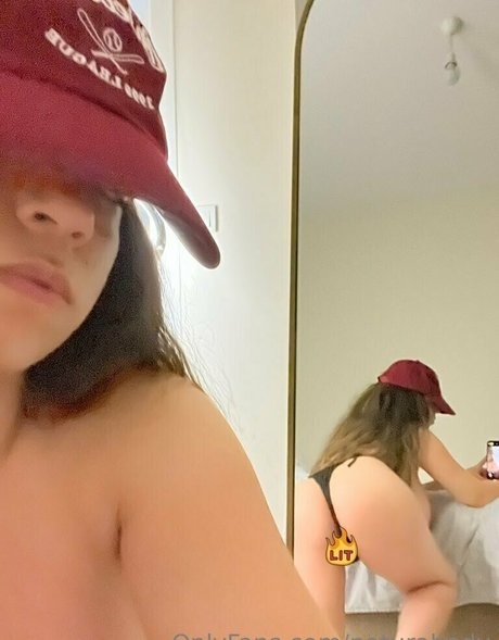 mervedamla adult star picture