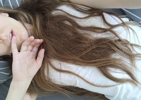 cute girlfriend model xxx photos