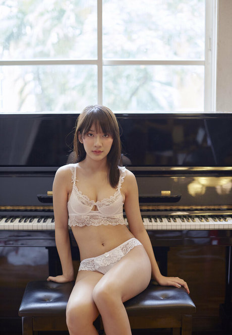 sweetieyukino art actress img