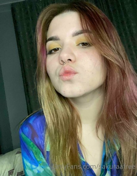 sakuraafree hot pornstar picture