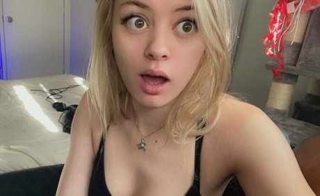 ambermoorexxx top actress photo