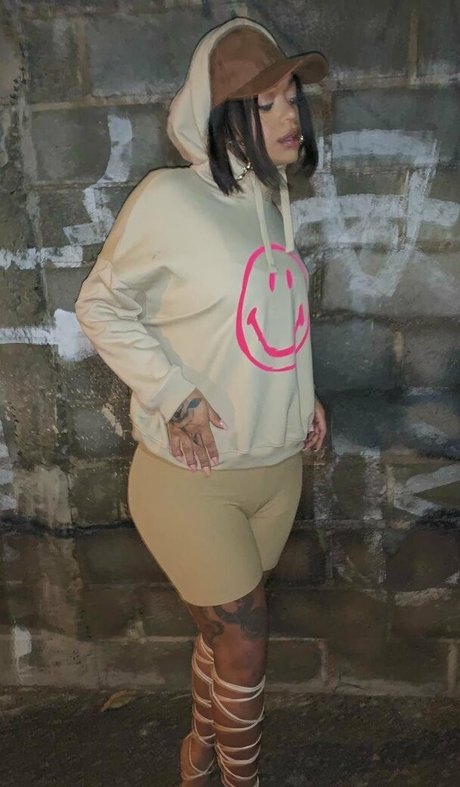 transsohot pornstar perfect photos