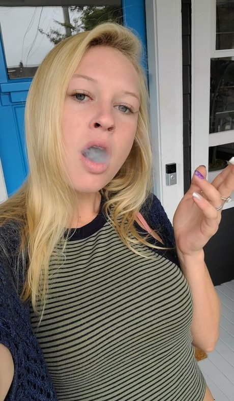 smokingprincessof star beautiful photos