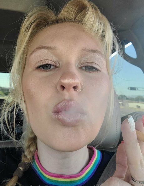 smokingprincessof model high quality pics