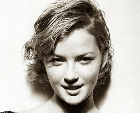 Gretchen Mol xxx actress images