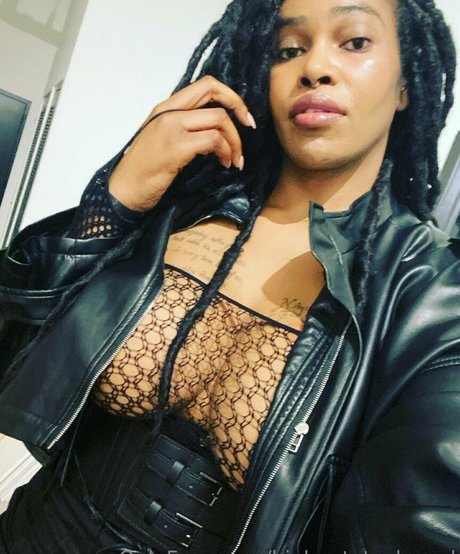 bigbootytechnerd sex model archive