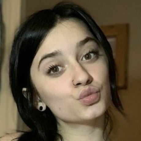 Biddiebb free pornstar pics