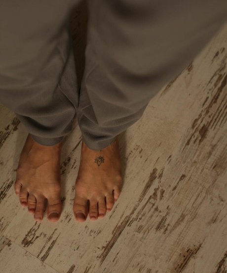 Irina Adelina top star gallery